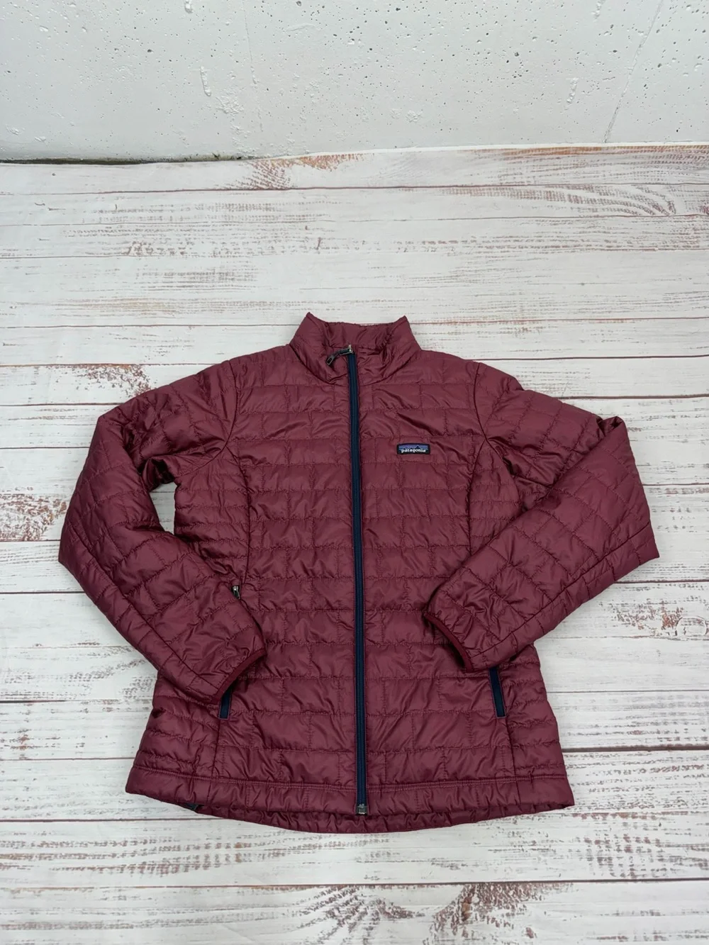 Patagonia Women's Large Maroon Nano Puff Jacket